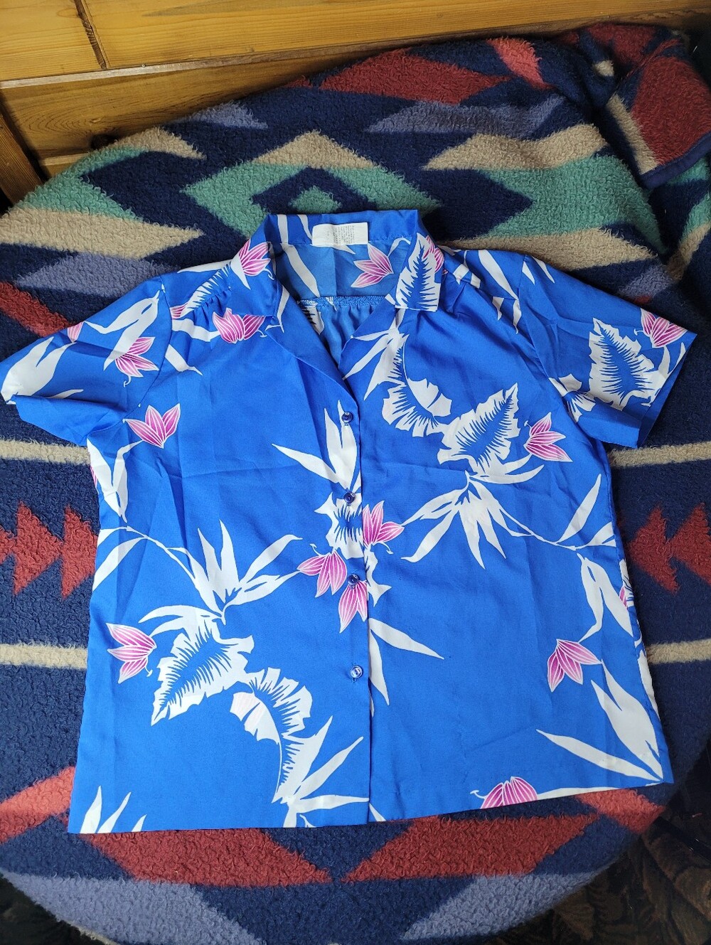 Vtg Hilo Hattie's Shirt Mens Large Floral Hawaiian Blue White Lightweight Button